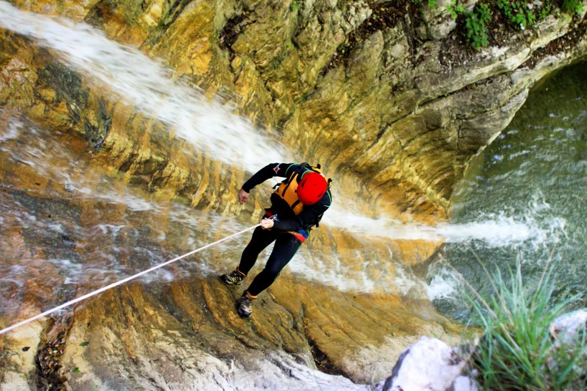 Canyoning in Richiusa Canyon