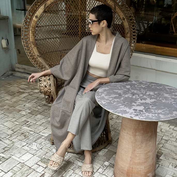 3. 1221-square-no purse2