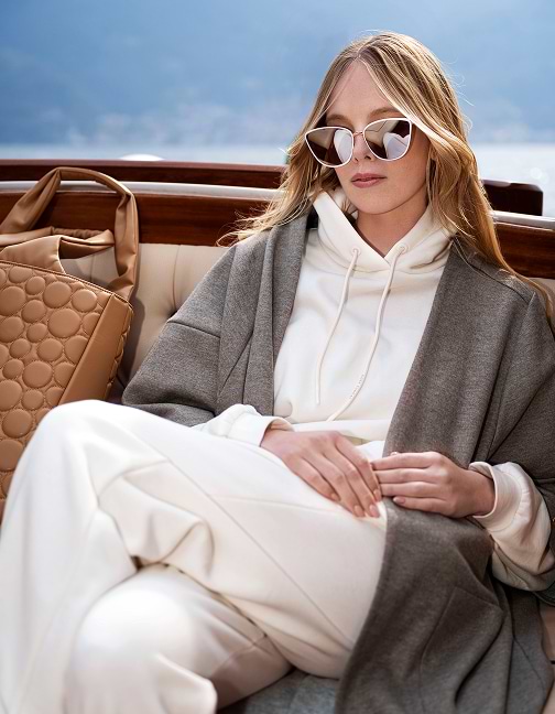 luxury lifestyle magazine