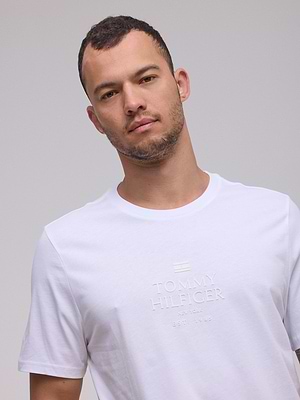 TOMMY HILFIGER logo t shirt חולצה בצבע לבן עם לוגו לבן במרכז המוצר - XL