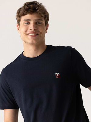 TOMMY HILFIGER t shirt navy small THחולצה בצבע כחול כהה עם רקמה קטנה TH