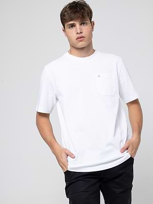 SCOTCH AND SODA white pocket t shirt חולצה בצבע לבן עם כיס בקדמת המצר ולוגו תכלת