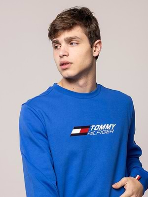 TOMMY HILFIGER blue sweatshirt logo סווטשירט בצבע כחול עם הדפס מרכזי