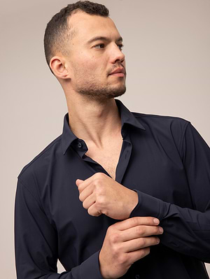 HUGO BOSS navy slim fit  Buttoned shirt חולצה מכופתרת בצבע כחול כהה