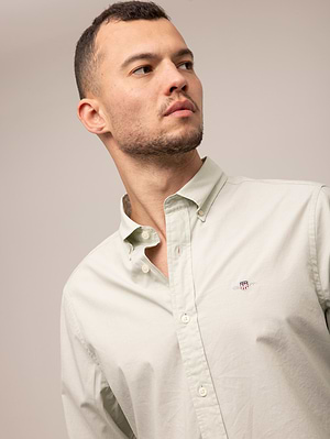 GANT light green poplin slim fit shirt חולצה מכופתרת בצבע ירוק עדין