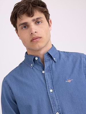 GANT jeans slim fit shirt חולצה מכופתרת בצבע ג'ינס בהיר