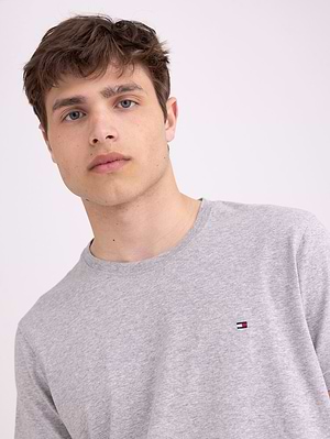 TOMMY HILFIGER basic gray small logo t shirt חולצה בייסיק בצבע אפור לוגו קטן (EXTRA SLIM ) - L