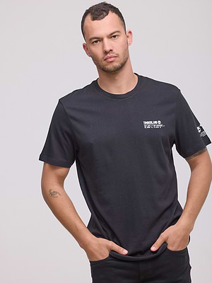 TIMBERLAND black small logo t shirt חולצה בצבע שחור לוגו מלל צידי P-72
