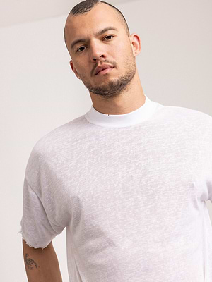 PALM MYKONOS linen t shirt חולצת פשתן בצבע לבן