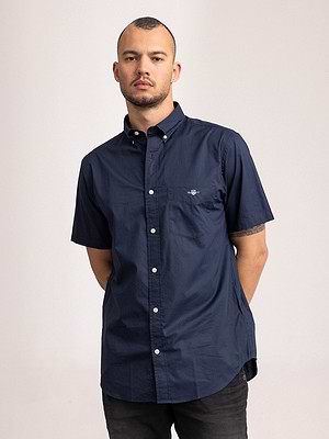 GANT dark blue poplin pocket regular fit short sleeve חולצה מכופתרת שרוול קצר בצבע נייבי