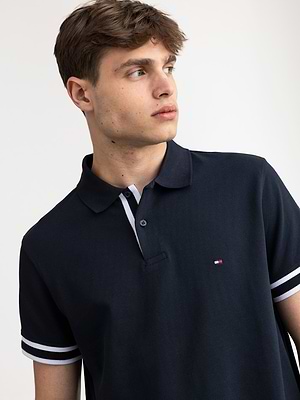 TOMMY HILFIGER slim fit polo navy small logo פולו בצבע נייבי עם פס בשרוול - M