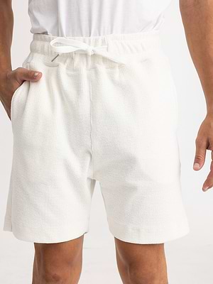 PALM MYKONOS white short pants מכנס קצר בד וופל בצבע לבן