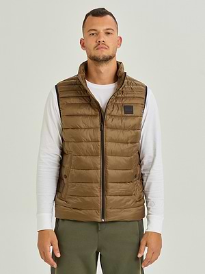 BOSS orange brown vest ווסט שכפץ בצבע חום ריצרץ לוגו