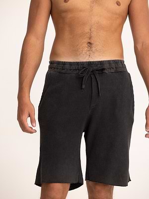 PALM MYKONOS waffle oversize short pants מכנס אוברסייז בד וופל בצבע שחור (חלק מסט) - M