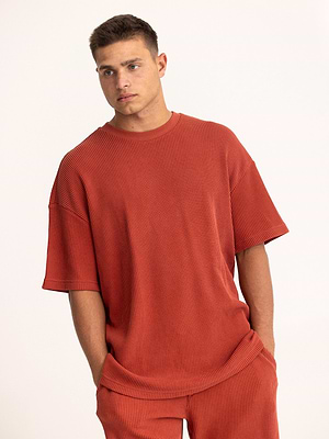 PALM MYKONOS smoke red waffle oversize t shirt חולצה אוברסייז בד וופל בצבע אדום מעושן (חלק מסט)