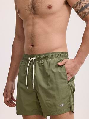GANT swimshort olive green  בגד ים בצבע ירוק זית לוגו המותג