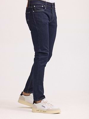 LEVI'S jeans גינס בצבע כחול כהה עם תיפורים בגזרת 512.