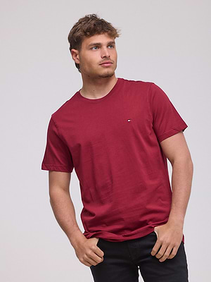 TOMMY HILFIGER logo t shirt חולצה בייסיק בצבע בורדו עם לוגו קטן צידי - L