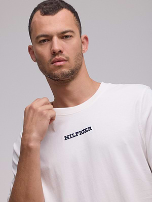 TOMMY HILFIGER logo t shirt חולצה בצבע שמנת עם רקמה נייבי HILFIGER - M