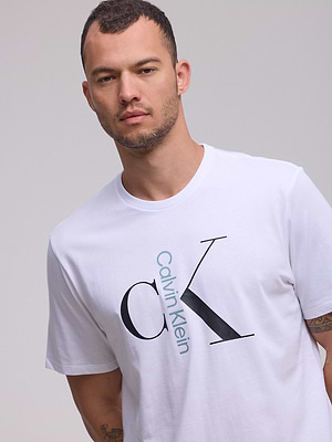 CALVIN KLEIN logo t shirt חולצה בצבע לבן לוגו במרכז CK אורכי