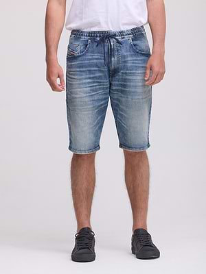 DIESEL jeans d-krooshort jogg ג'ינס דיזל ג'וג קצר צבע ג'ינס משופשף 09N63