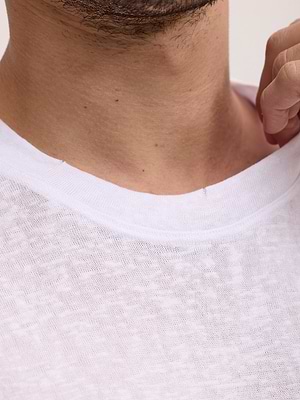 PALM MYKONOS white linen t shirt חולצת פשתן בצבע לבן OVERSIZE