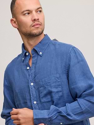 GANT linen shirt long sleeve מכופתרת פשתן שרוול ארוך בצבע כחול ג'ינס עם כיס ולוגו רקום טון על טון