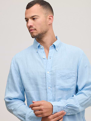 GANT linen shirt long sleeve מכופתרת פשתן  שרוול ארוך בצבע תכלת עם כיס ולוגו רקום טון על טון