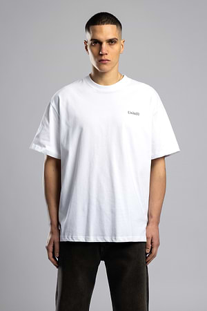 CATCH small logo t shirt חולצה בצבע לבן לוגו צידי UNITED והדפס אגרוף בגב