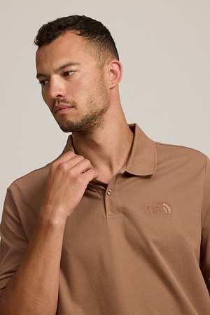 THE NORTH FACE brown tone on tone polo פולו בצבע חום עם רקמת המותג צידי טון על טון - xl