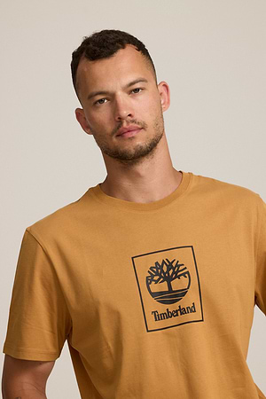 TIMBERLAND logo t shirt חולצה בצבע חרדל עם לוגו ריבוע במרכז המוצר P-124