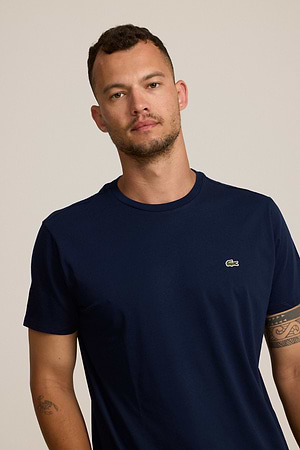 LACOSTE t shirt short sleeve טי שירט לקוסט בצבע נייבי 166עם התנין האייקוני (REGULAR FIT) - xl