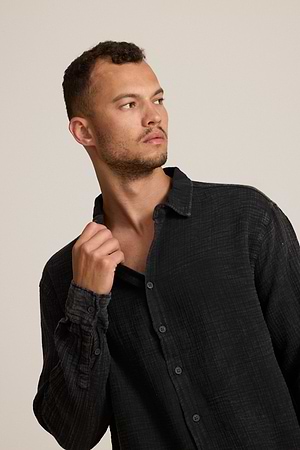2512 shirt black oversize מכופתרת בד טטרה בצבע שחור (חלק מסט)