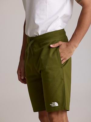 THE NORTH FACE logo pants מכנס קצר בצבע ירוק זית  עם לוגו צידי T-23