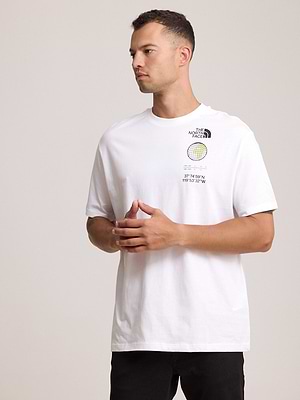 THE NORTH FACE logo t shirt חולצה בצבע לבן עם לוגו צידי והדפס בגב T-22 - xl