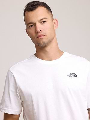 THE NORTH FACE logo t shirt חולצה בצבע לבן עם לוגו שחור צידי והדפס בגב T-30
