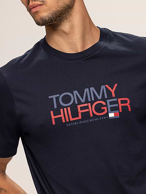 TOMMY HILFIGER black t shirt חולצה בצבע שחור עם הדפס X-35