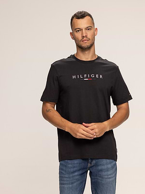 TOMMY HILFIGER black t shirt חולצה בצבע שחור עם רקמה בחזה X-54