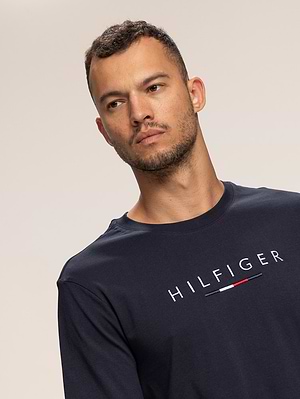 TOMMY HILFIGER navy t shirt חולצה בצבע נייבי עם רקמה X-56