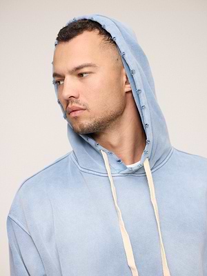 PALM MYKONOS hoodie light blue super vintage קפוצון סופר וינטג' בצבע תכלת ווש קרעים