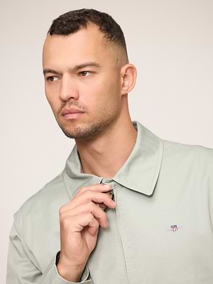 GANT cotton windcheater jacket creamic grey ג'קט בצבע פיסטוק עדין לוגו קטן